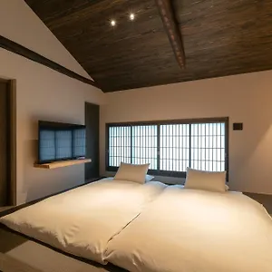 Hinaya Gojo Apartment